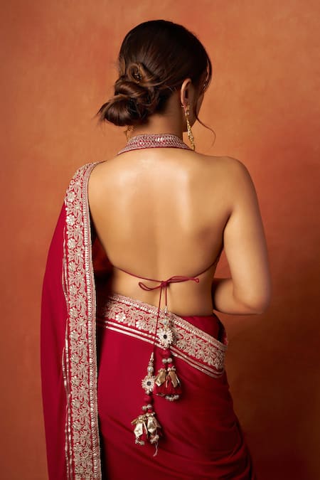 Stunning Traditional Saree for Wedding and Festive Wear