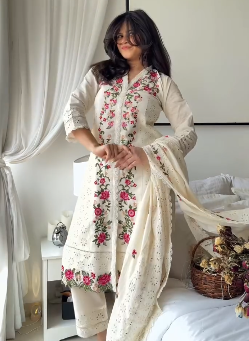 White Floral Embroidered Kurta Set for Women