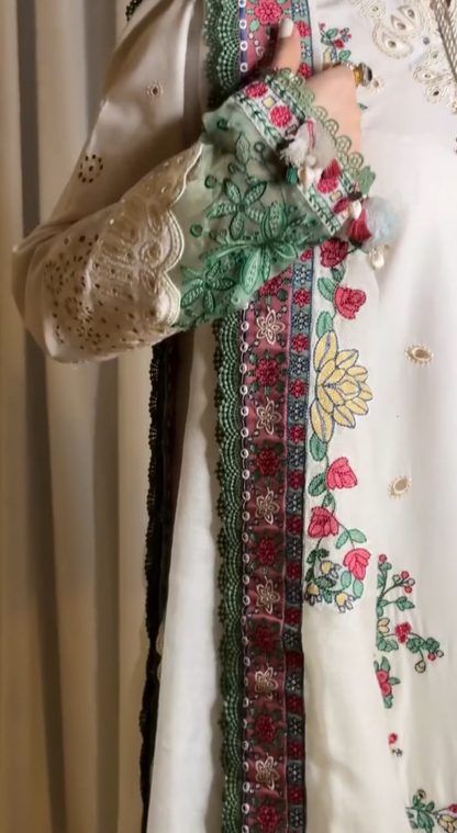 Graceful Ivory: Embroidered Lawn Suit with Printed Dupatta