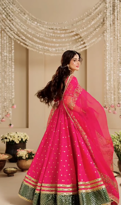 Royal Pink Glow & Festive Grace 💖✨