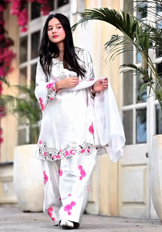 Luxury White Floral Embroidered Kurta Set with Dupatta | Elegant Festive & Party Wear